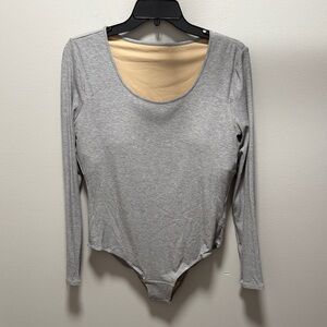 NWT- Women’s Fawn Fit Gray Long Sleeve Heather grey Bodysuit Sz 1XL Built in Bra